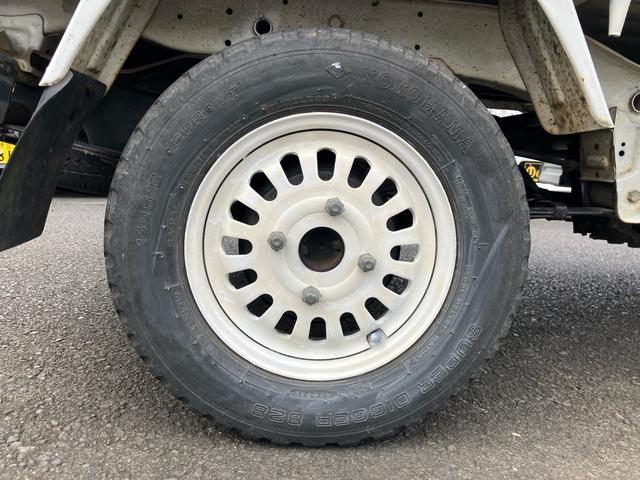 ミニキャブトラック ＶＸスペシャルエディション　５速マニュアル　４ＷＤ　ＥＡＳＹ　ＳＥＬＥＣＴ　エアコン　パワステ　メッキミラーガーニッシュ（13枚目）