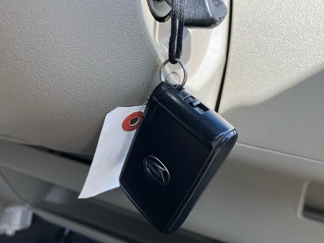 タント Ｘ　片側電動スライド　ミラクルオープンドア　スマートキー　電動格納ミラー　オーバーヘッドコンソール　車検８年９月（24枚目）