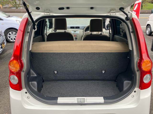 プレオ Fスペシャル 5速マニュアル ローダウン 社外アルミホイール キーレスエントリー 純正オーディオ(7枚目)