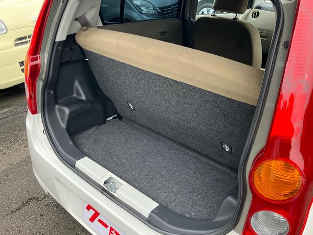 プレオ Fスペシャル 5速マニュアル ローダウン 社外アルミホイール キーレスエントリー 純正オーディオ(8枚目)