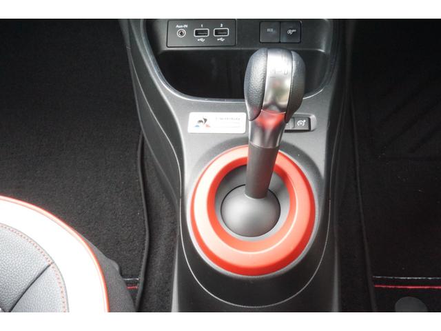 トゥインゴ ルコックスポルティフ 限定150台 専用16インチアルミ・ディスプレイオーディオ・アップルカープレイ・アンドロイドオート・ブルートゥース・シートヒーター・バックカメラ・クルコン・車線逸脱警報・前後ドラレコ・コーナーセンサー(16枚目)