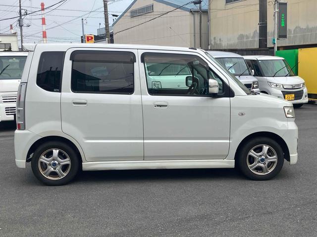 ワゴンＲ スティングレーＴ　ターボ　リビルトエンジン載せ替え済み　ＨＩＤ　スマートキー　電動格納ミラー　ベンチシート　コラムＡＴ　盗難防止システム　アルミホイール（14枚目）