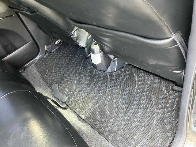 タントエグゼ カスタムＧ　ＳＤナビ　フルセグＴＶ　Ｂｌｕｅｔｏｏｔｈ対応　バックカメラ　ＥＴＣ　ＨＩＤヘッドライト　ＬＥＤフォグランプ　スマートキー　革調シートカバー　オートエアコン（14枚目）