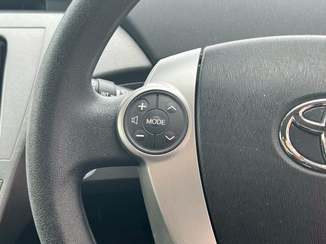 プリウス Ｓ　ドライブレコーダー　ＥＴＣ　バックカメラ　ナビ　ＴＶ　アルミホイール　オートライト　ＨＩＤ　ＣＶＴ　スマートキー　電動格納ミラー　盗難防止システム　ＣＤ　ミュージックプレイヤー接続可（5枚目）