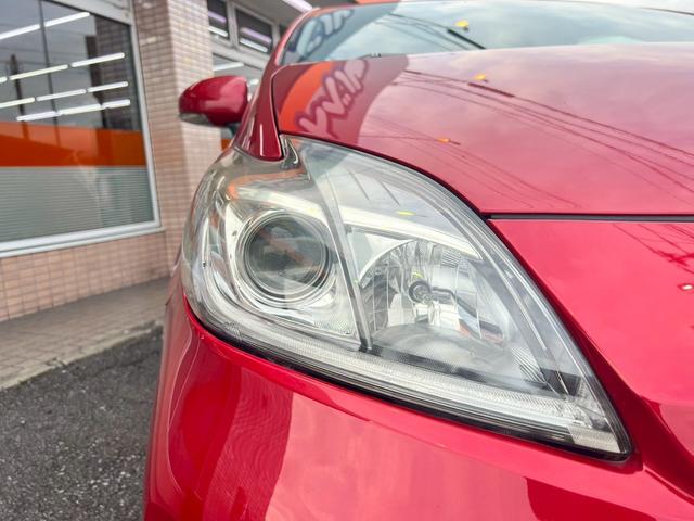 プリウス Ｓ　ドライブレコーダー　ＥＴＣ　バックカメラ　ナビ　ＴＶ　アルミホイール　オートライト　ＨＩＤ　ＣＶＴ　スマートキー　電動格納ミラー　盗難防止システム　ＣＤ　ミュージックプレイヤー接続可（24枚目）