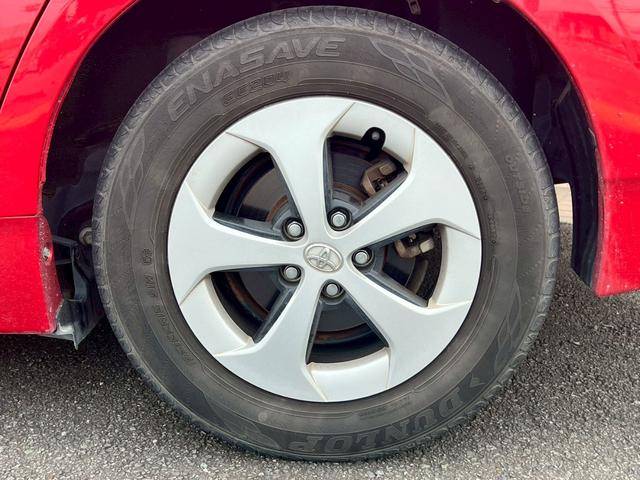 プリウス Ｓ　ドライブレコーダー　ＥＴＣ　バックカメラ　ナビ　ＴＶ　アルミホイール　オートライト　ＨＩＤ　ＣＶＴ　スマートキー　電動格納ミラー　盗難防止システム　ＣＤ　ミュージックプレイヤー接続可（25枚目）