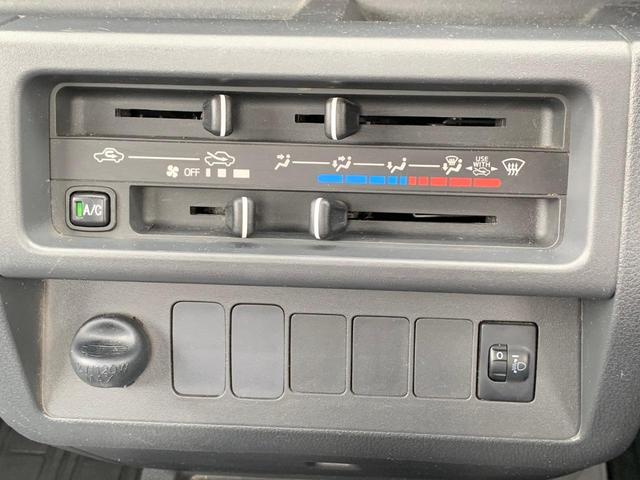 ハイゼットトラック スタンダード　軽トラック　ＡＴ　エアコン　パワーステアリング　運転席エアバッグ　ＣＤ　ミュージックプレイヤー接続可（20枚目）