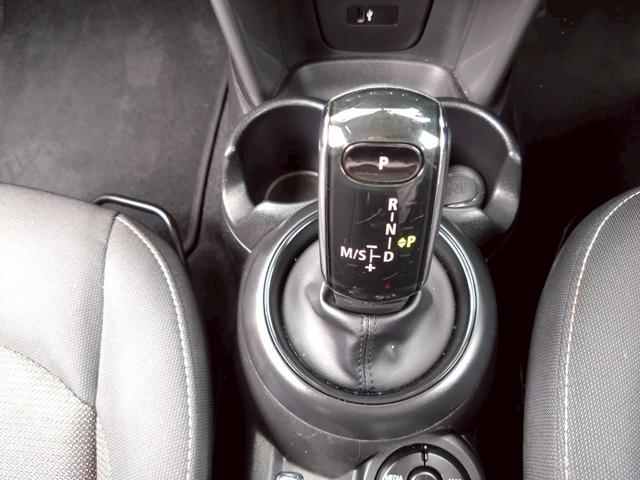 ＭＩＮＩ ヴィクトリア　ワンオーナー　禁煙車　メーカーナビ　バックカメラ（21枚目）