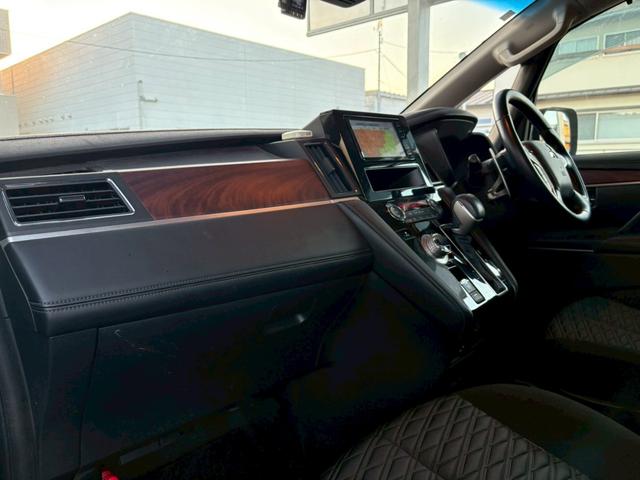 デリカＤ：５ Ｇ　パワーパッケージ　禁煙車　ナビ　マルチアラウンドモニター　フルセグＴＶ　パワーバックドア（30枚目）
