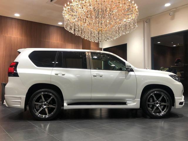 TX Mz新車コンプリート ムーンルーフ クリアランスソナー 寒冷地仕様 ホワイトパール コンプリート内容 エアロ ツートンペイント フロントグリル 4本出しマフラー 22インチ ステンラスピラー(9枚目)