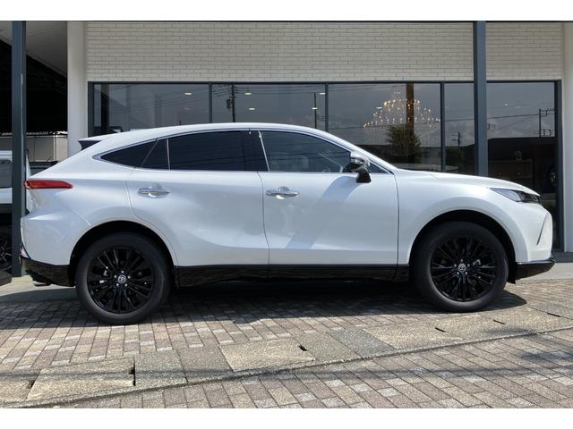 ハリアーハイブリッド Ｚ　レザーパッケージ・ナイトシェード　特別仕様車　ブラックレザーシート　調光式パノラマルーフ　パノラミックビューモニター　ＢＳＭ　アクセサリーコンセント　ＬＥＤヘッドランプ　ブラックホイール　Ｂｌｕｅｔｏｏｔｈ　デジタルインナーミラー（8枚目）