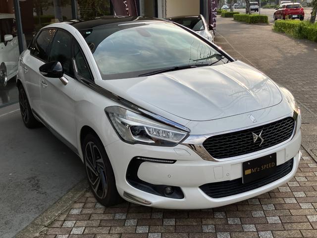 ＤＳ５ シック　レザーパッケージ　パノラマルーフ　ＤＥＮＯＮサラウンド　ＥＴＣ　スマートキー２個　純正ナビＴＶ　バックモニター　Ｂｌｕｅｔｏｏｔｈ　レーンアシスト　インテリジェントハイビーム　車検令和９年６月まで　ユーザー買取車（13枚目）