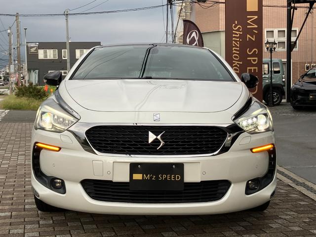 ＤＳ５ シック　レザーパッケージ　パノラマルーフ　ＤＥＮＯＮサラウンド　ＥＴＣ　スマートキー２個　純正ナビＴＶ　バックモニター　Ｂｌｕｅｔｏｏｔｈ　レーンアシスト　インテリジェントハイビーム　車検令和９年６月まで　ユーザー買取車（19枚目）