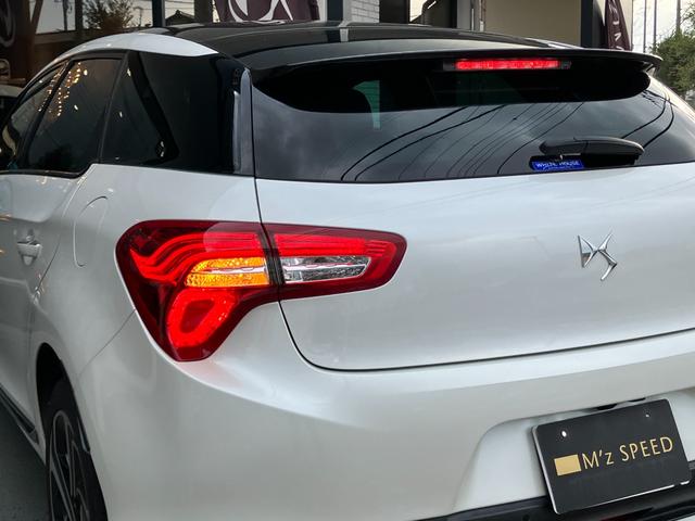 ＤＳ５ シック　レザーパッケージ　パノラマルーフ　ＤＥＮＯＮサラウンド　ＥＴＣ　スマートキー２個　純正ナビＴＶ　バックモニター　Ｂｌｕｅｔｏｏｔｈ　レーンアシスト　インテリジェントハイビーム　車検令和９年６月まで　ユーザー買取車（22枚目）