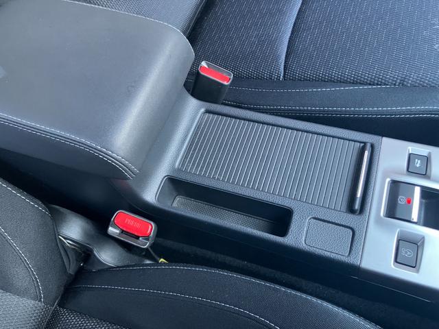 レヴォーグ １．６ＧＴアイサイト　Ｓスタイル　ＫＥＮＷＯＯＤ７インチナビ　レーダクルーズコントロール　ＥＴＣ　パワーシート　ドライブレコーダー　パドルシフト　アイドリングストップ　ＵＳＢ充電　バックカメラ　ターボ　踏み間違い防止システム（43枚目）