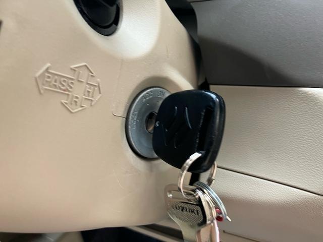 アルト Ｆ　キーレス　ドアバイザー　フロアマット　軽自動車　エアコン　パワーステアリング　パワーウインドウ（10枚目）