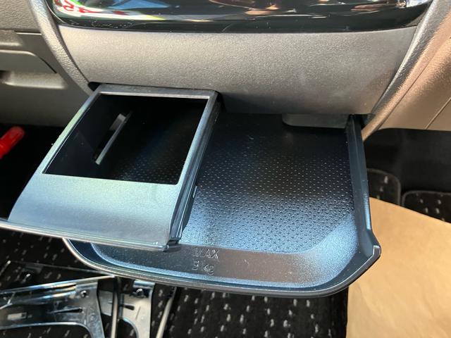 ルークス ハイウェイスター　Ｇターボプロパイロットエディション　エマージェンシーブレーキ　９インチナビ　全方位カメラ　Ｂｌｕｅｔｏｏｔｈ　フルセグＴＶ　ドライブレコーダー　両側パワースライドドア　ＥＴＣ　アルミホイール　ドアバイザー　フロアマット（20枚目）