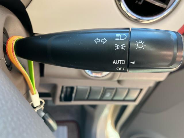 アルトラパンショコラ X メモリーナビTV Bluetooth対応 ETC キーレスプッシュスタート スペアキー 1年間走行無制限保証 専用シート 電動格納ミラー オートライト HIDヘッドライト(31枚目)