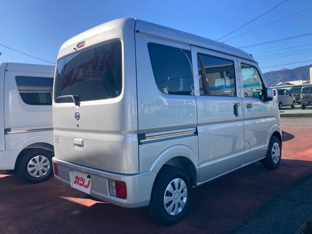 日産 ＮＶ１００クリッパーバン