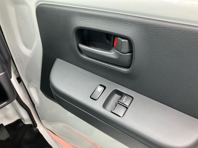 クリッパートラック ＤＸ　届出済み未使用車オートマ　エアコン　パワーステアリング　パワーウインドウ　キーレス　バックソナー　社外バイザー　社外マット　軽トラック（13枚目）