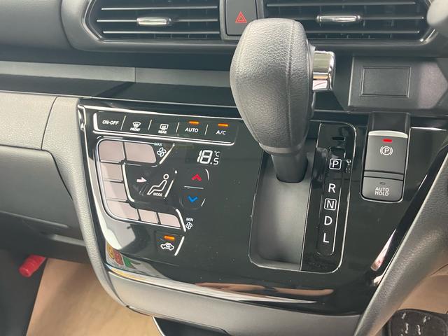 ルークス ハイウェイスター　Ｇターボプロパイロットエディション　９インチナビ　フルセグＴＶ　全方位カメラ　Ｂｌｕｅｔｏｏｔｈ　両側パワースライドドア　ＥＴＣ　アルミホイール　２カメラドライブレコーダー　純正マット　純正バイザー（10枚目）