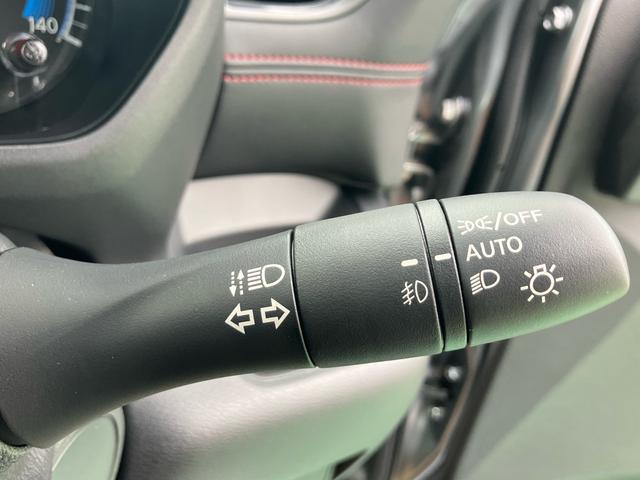 ルークス ハイウェイスター　Ｇターボプロパイロットエディション　９インチナビ　フルセグＴＶ　全方位カメラ　Ｂｌｕｅｔｏｏｔｈ　両側パワースライドドア　ＥＴＣ　アルミホイール　２カメラドライブレコーダー　純正マット　純正バイザー（18枚目）