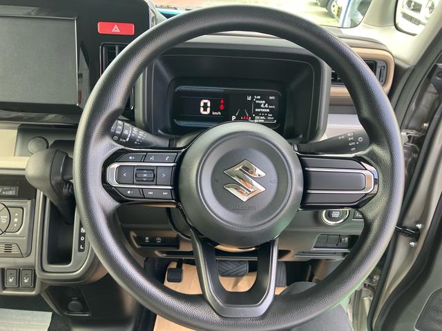スペーシア ハイブリッドＸ　届出済み未使用車　スマートキー　両側パワースライドドア　シートヒーター　オートライト　ＬＥＤライト　純正バイザー　純正マット（5枚目）
