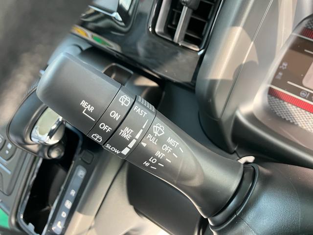 スペーシアカスタム ハイブリッドＧＳ　セーフティサポート　届出済み未使用車　スマートキー　プッシュスタート　片側パワースライドドア　オートライト　ＬＥＤ　シートヒーター　アルミホイール　純正バイザー　純正マット（9枚目）