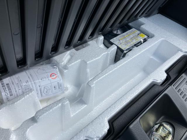 スペーシアカスタム ハイブリッドＧＳ　セーフティサポート　届出済み未使用車　スマートキー　プッシュスタート　片側パワースライドドア　オートライト　ＬＥＤ　シートヒーター　アルミホイール　純正バイザー　純正マット（27枚目）