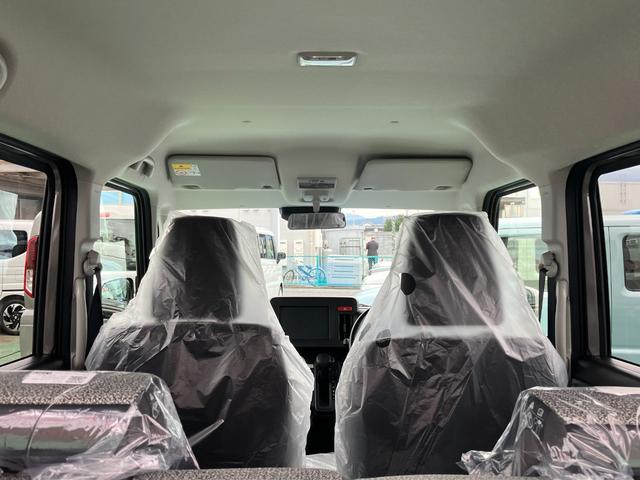 スペーシア ハイブリッドＧ　届出済未使用車　純正マット　バイザー　セーフティーサポート　オートエアコン　オートライト　ＬＥＤヘッドライト（9枚目）