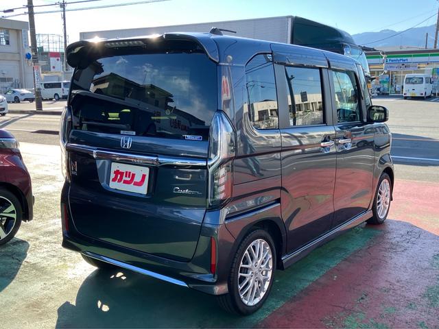 Ｎ－ＢＯＸカスタム ＥＸターボ　純正９インチナビ　バックカメラ　フルセグＴＶ　Ｂｌｕｅｔｏｏｔｈ　ＣａｒＰｌａｙ　アンドロイドオート対応　純正エンジンスターター　前後ドライブレコーダー　ＥＴＣ　両側電動スライドドア　電動パーキング（4枚目）