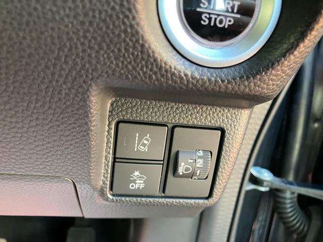 Ｎ－ＢＯＸカスタム ＥＸターボ　純正９インチナビ　バックカメラ　フルセグＴＶ　Ｂｌｕｅｔｏｏｔｈ　ＣａｒＰｌａｙ　アンドロイドオート対応　純正エンジンスターター　前後ドライブレコーダー　ＥＴＣ　両側電動スライドドア　電動パーキング（22枚目）