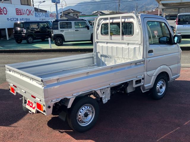 NT100クリッパートラック DX 2WD オートマ 届出済未使用車 コーナーソナー キーレスエントリー パワーウインド エアコン パワステ 新品社外ラバーマット/バイザー付き メーカー保証継承(4枚目)