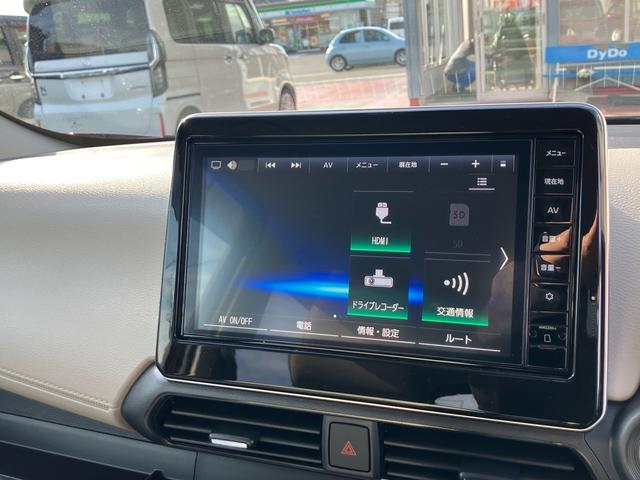 デイズ Ｘ　インテリジェントエマージェンシーブレーキ　ドライブレコーダー　全方位カメラ　スマートキー　プッシュスタート　ＥＴＣ　Ｂｌｕｅｔｏｏｔｈ　フルセグＴＶ　アルミホイール　純正マット　純正バイザー（6枚目）