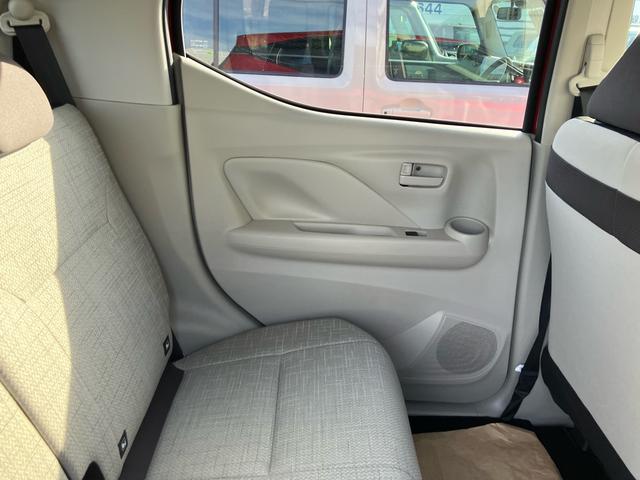 デイズ Ｘ　インテリジェントエマージェンシーブレーキ　ドライブレコーダー　全方位カメラ　スマートキー　プッシュスタート　ＥＴＣ　Ｂｌｕｅｔｏｏｔｈ　フルセグＴＶ　アルミホイール　純正マット　純正バイザー（32枚目）