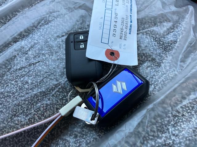 スペーシア ハイブリッドＧ　届出済み未使用車　スマートキー　プッシュスタート　オートライト　オートエアコン　ＬＥＤライト　純正マット　純正バイザー（9枚目）