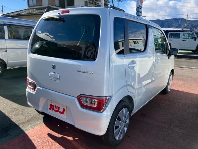 ワゴンＲ ＦＸ　セーフティサポート　届出済み未使用車　スマートキー　プッシュスタート　５速マニュアル　純正マット　純正バイザー　電動格納ミラー　オートライト（2枚目）