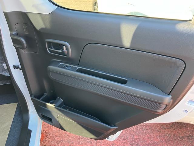 ワゴンＲ ＦＸ　セーフティサポート　届出済み未使用車　スマートキー　プッシュスタート　５速マニュアル　純正マット　純正バイザー　電動格納ミラー　オートライト（22枚目）