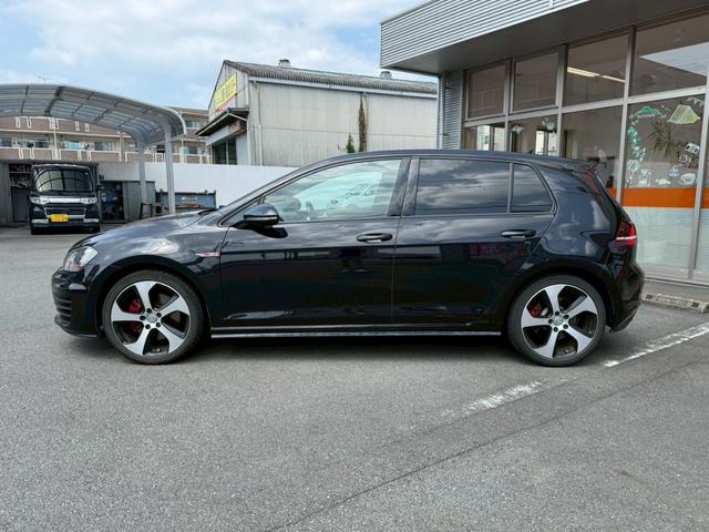 ゴルフＧＴＩ ベースグレード　ＥＴＣ　バックカメラ　ナビ　クリアランスソナー　オートクルーズコントロール　アルミホイール　オートライト　スマートキー　アイドリングストップ　ＡＴ　ＥＳＣ　Ｂｌｕｅｔｏｏｔｈ　エアコン（18枚目）