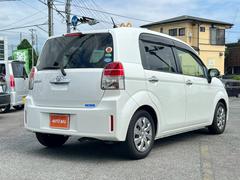 ＴＶ付きの車となっております。送迎時の待ち時間などとてもお役に立ちます。 6