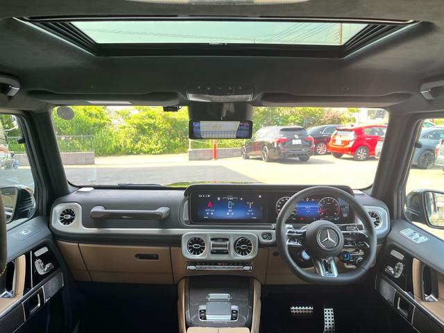 Ｇクラス Ｇ６３　ＭＡＮＵＦＡＫＴＵＲプログラムプラス　ＭＡＮＵＦＡＫＴＵＲインテリアプラスパッケージカタラーナベージュ　ナイトパッケージ　カーボンファイバーインテリア　２２インチＡＭＧホイールＲＪ８　Ｄインナーミラー（17枚目）