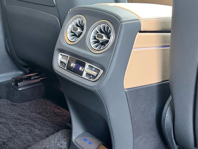 Ｇクラス Ｇ６３　ＭＡＮＵＦＡＫＴＵＲプログラムプラス　ＭＡＮＵＦＡＫＴＵＲインテリアプラスパッケージカタラーナベージュ　ナイトパッケージ　カーボンファイバーインテリア　２２インチＡＭＧホイールＲＪ８　Ｄインナーミラー（37枚目）