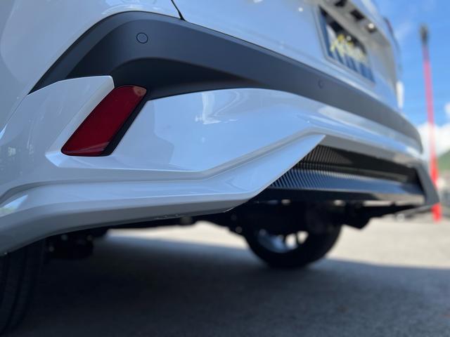 カローラクロス ハイブリッド　Ｚ　改良後　モデリスタエアロ　パノラマルーフ　パノラミックビュー　安心降車アシスト　アドバンストパーク　アダプティブハイビーム　ブラインドスポットモニター　寒冷地　おくだけ充電　ステアリングヒーター（46枚目）