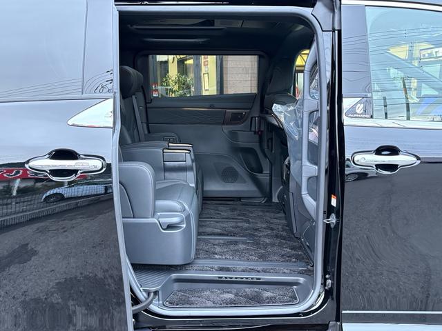 アルファード Z モデリスタエアロ シグネチャーイルミ グリル JBLサウンド 左右独立ムーンルーフ デジタルインナーミラー トヨタチームメイトアドバンストパーク カラーヘッドアップディスプレイ 登録済未使用車(26枚目)