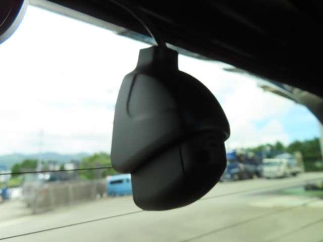 Ｎ－ＢＯＸカスタム Ｌターボ　ナビ　フルセグ　前後ドラレコ　Ｒカメラ　ＥＴＣ　ドライブレコーダー　ミュージックプレイヤー接続可　スマートキー　シートヒーター（11枚目）