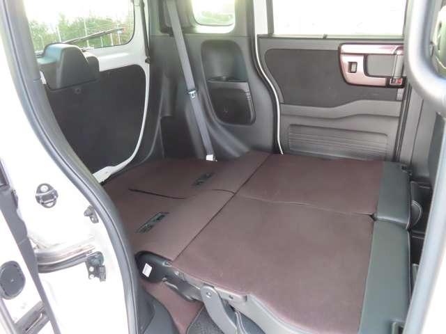 Ｎ－ＢＯＸカスタム Ｇ・Ｌターボホンダセンシング　１年間走行距離無制限保証付き　ナビ　フルセグ　前後ドラレコ　Ｒカメラ　ＥＴＣ　ＬＥＤ　ＡＷ　フロントフォグランプ　両側（電動）スライドドア　スマートキー　ベンチシート　シートヒーター　ＤＶＤ　ＣＤ（11枚目）