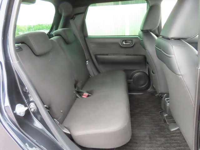 Ｎ－ＯＮＥ プレミアム　ツアラー　１年間走行距離無制限保証付き　ナビ　Ｒカメラ　ＥＴＣ　ＬＥＤ　ＡＷ　ＣＤ　ミュージックプレイヤー接続可　シートヒーター　スマートキー（11枚目）