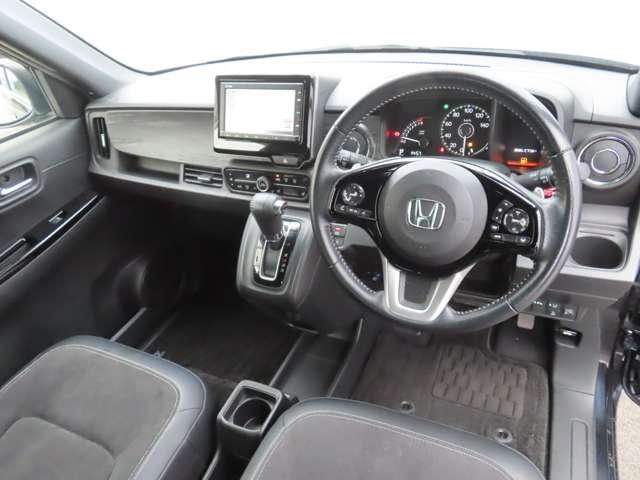 Ｎ－ＯＮＥ プレミアム　ツアラー　１年間走行距離無制限保証付き　ナビ　Ｒカメラ　ＥＴＣ　ＬＥＤ　ＡＷ　ＣＤ　ミュージックプレイヤー接続可　シートヒーター　スマートキー（14枚目）