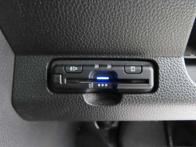 Ｎ－ＯＮＥ プレミアム　ツアラー　１年間走行距離無制限保証付き　ナビ　Ｒカメラ　ＥＴＣ　ＬＥＤ　ＡＷ　ＣＤ　ミュージックプレイヤー接続可　シートヒーター　スマートキー（17枚目）