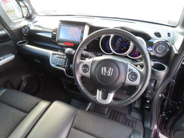 N-BOXカスタム G ターボSSパッケージ 1年間走行距離無制限保証付き ナビ フルセグ Rカメラ ETC HID AW フロントフォグランプ 両側(電動)スライドドア スマートキー ベンチシート シートヒーター 過給器設定モデル DVD CD(15枚目)